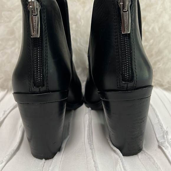 Vince Camuto Booties Size 8.5 - Picture 5 of 5